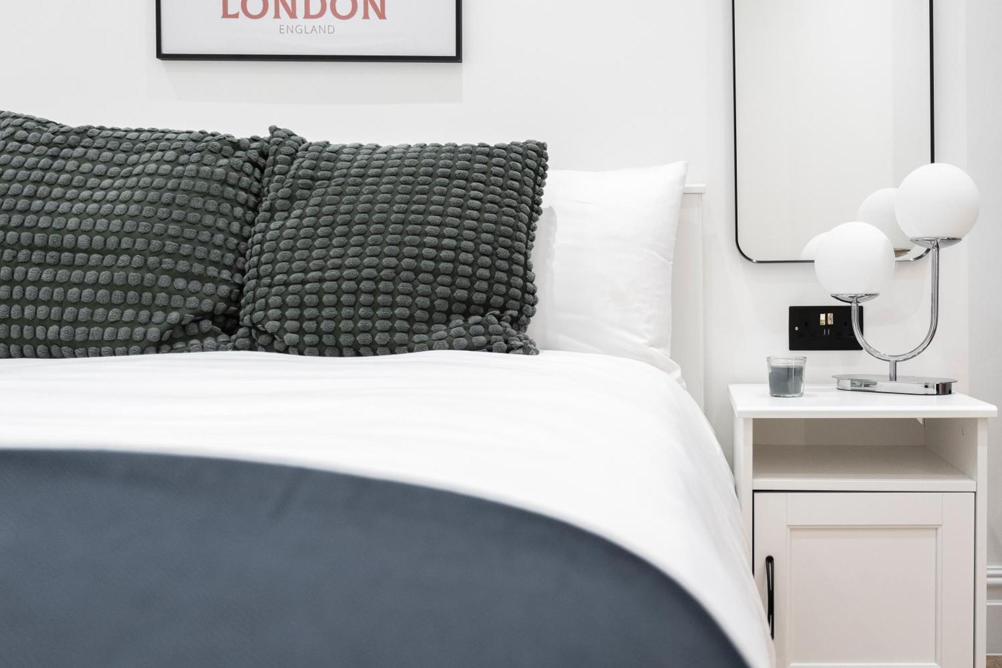 Luxury 2 Bedroom Apartment In Central 런던 외부 사진